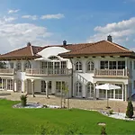 Apartment For Moments &