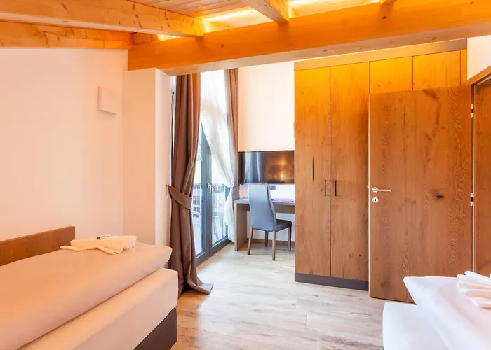 For Moments & Apartment